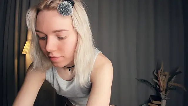 DianeHonnette online show from March 7, 7:33 pm