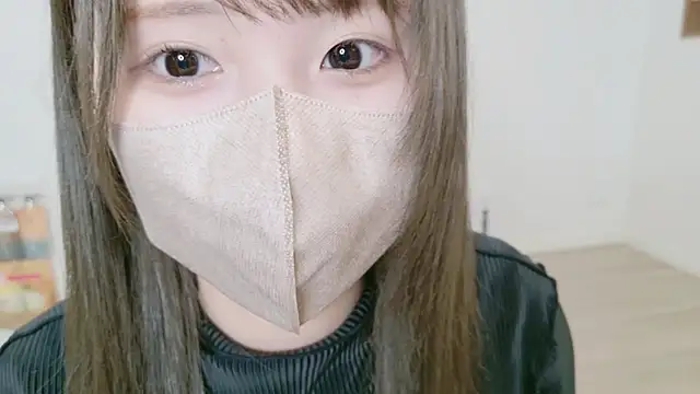 Snapshot of Cocoro_o0 chatting on February 24, 9:29 am Cocoro o0 online show from February 24, 9:29 am