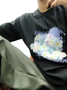 sassyishhu76 online show from April 15, 3:41 pm