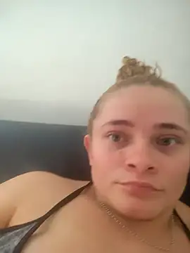 Cherrysweetyx online show from October 19, 7:14 pm