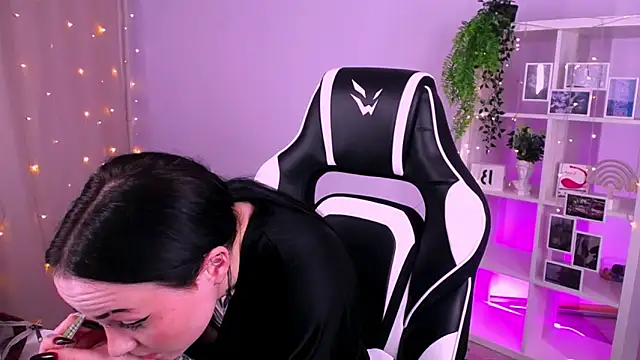 MollyKissy online show from October 26, 10:21 am