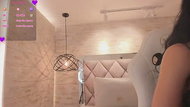 Snapshot of grace_daviss chatting on April 25, 11:02 am grace daviss online show from April 25, 11:02 am