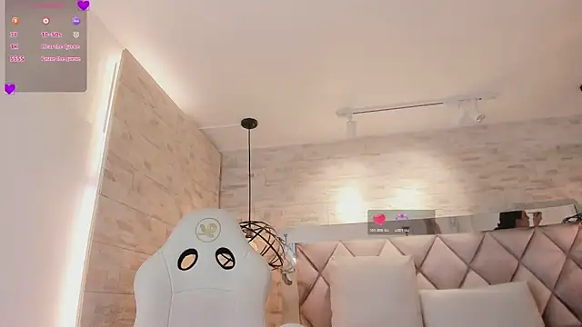 Snapshot of grace_daviss chatting on May 9, 11:04 am grace daviss online show from May 9, 11:04 am