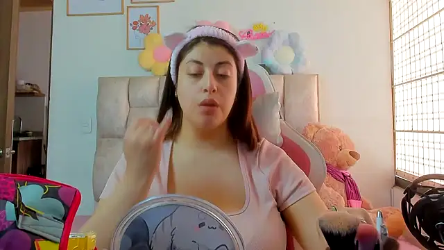 queenalexxa111 online show from December 19, 5:09 pm