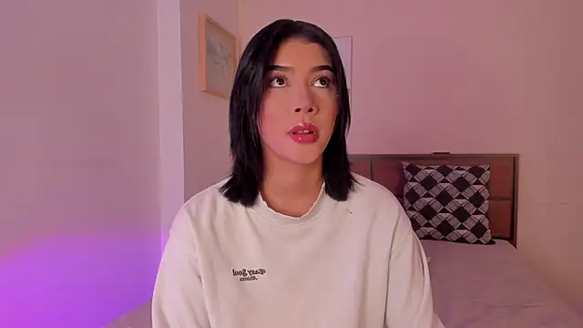 SofiaClarkson online show from January 10, 1:13 pm