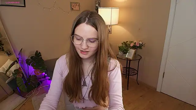 Evii Stich online show from September 22, 6:21 pm