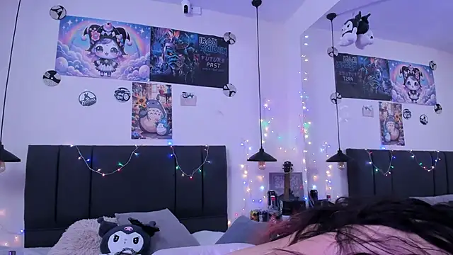 SabrinaV  online show from March 9, 11:47 am