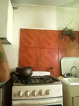 Lionardovssf35 online show from January 9, 1:36 pm