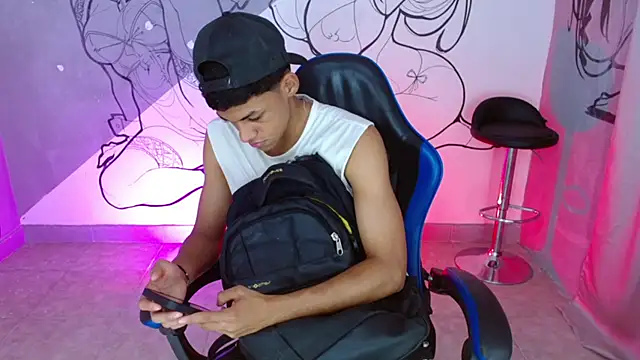 deivid bigcock1 online show from December 14, 12:27 am