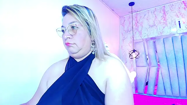 MaylinRosse  online show from October 21, 7:47 pm