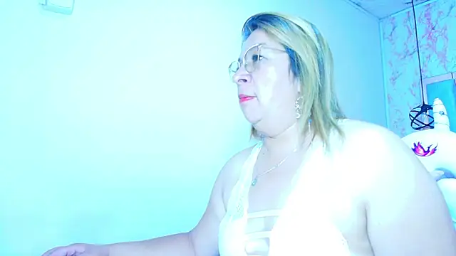 MaylinRosse  online show from October 23, 7:12 pm