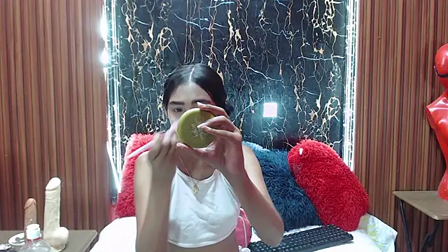 MadelinPaterson online show from October 8, 7:22 pm