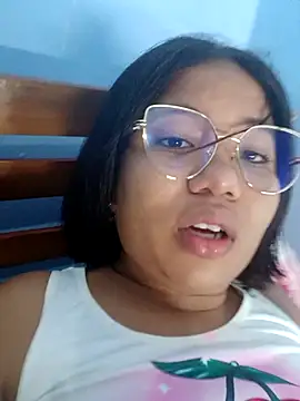 Snapshot of little_onixx chatting on October 15, 11:54 am little onixx online show from October 15, 11:54 am