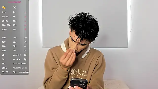 Erick Velveth online show from May 17, 1:07 pm