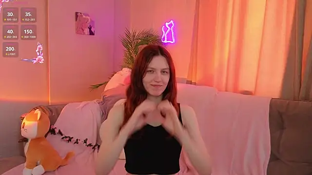 Snapshot of Little_rosy chatting on April 13, 4:18 am Little rosy online show from April 13, 4:18 am