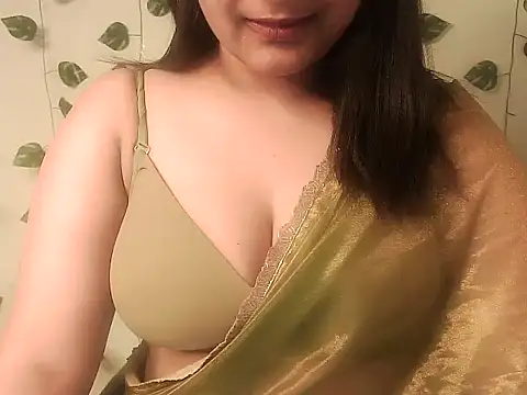 bold kiara online show from March 30, 4:35 am