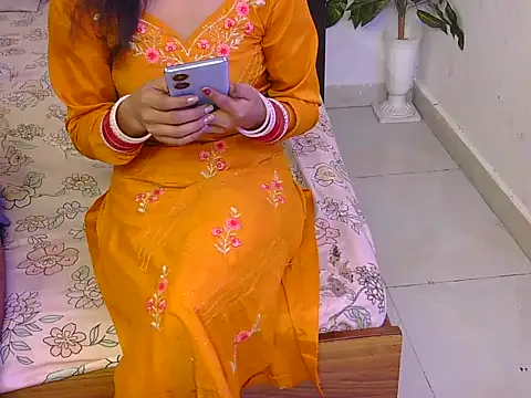 Lovelyy-couple online show from November 19, 12:27 pm