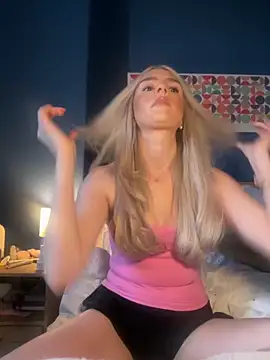 Snapshot of sabrinamasson chatting on October 28, 3:14 pm sabrinamasson online show from October 28, 3:14 pm