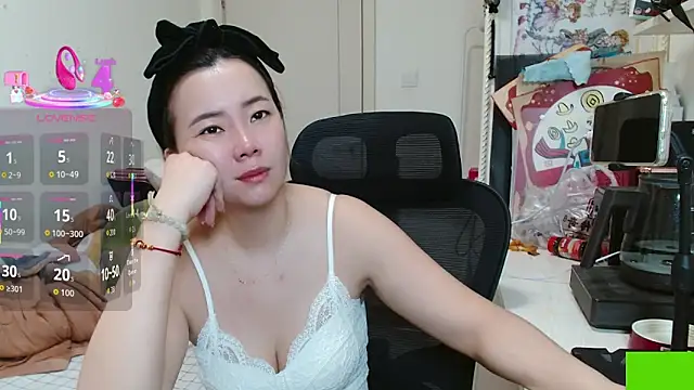 Snapshot of sallycui chatting on March 12, 12:44 pm sallycui online show from March 12, 12:44 pm