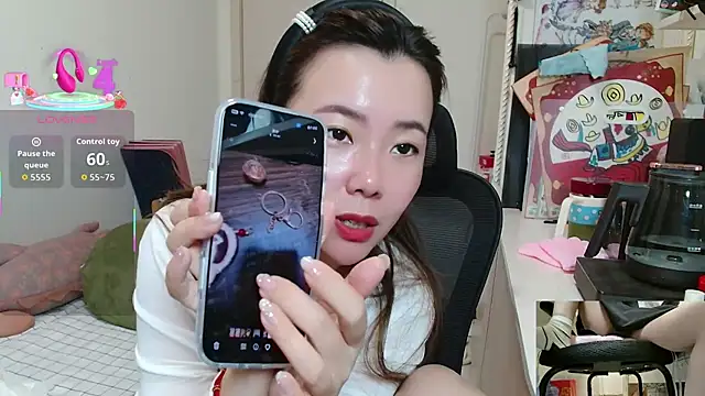 Snapshot of sallycui chatting on March 16, 12:20 pm sallycui online show from March 16, 12:20 pm