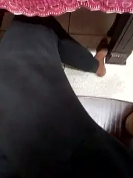 crish09 online show from November 7, 2:39 pm