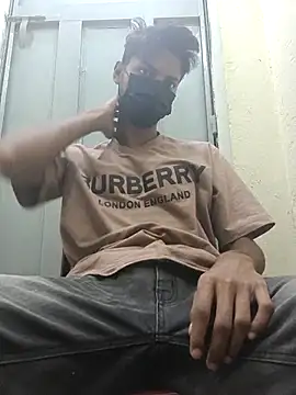 crish09 online show from July 13, 5:10 am