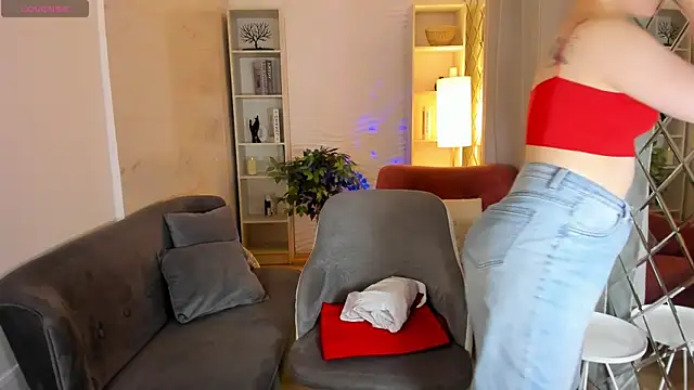 Layla Glam online show from April 1, 1:23 pm