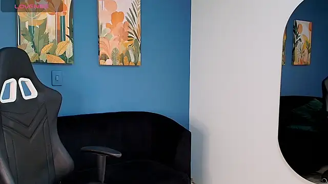 Snapshot of Johanna_Angel_ chatting on October 10, 4:11 am Johanna Angel online show from October 10, 4:11 am