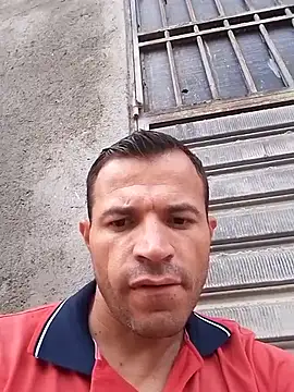 Snapshot of Claudiokkkkk chatting on February 9, 10:30 am Claudiokkkkk online show from February 9, 10:30 am