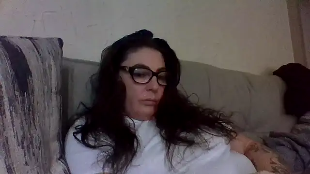 Rileyxxx69 online show from November 30, 4:22 pm