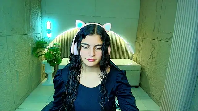 dany r  online show from March 23, 1:26 pm