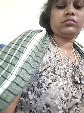 sweetqueen143 online show from January 7, 5:48 pm