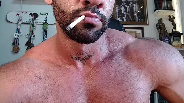 Snapshot of henryhadesflirt chatting on January 12, 6:02 pm henryhadesflirt online show from January 12, 6:02 pm