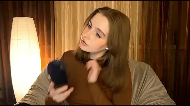 Snapshot of Sibriina_Liliya chatting on January 18, 5:22 am Sibriina Liliya online show from January 18, 5:22 am