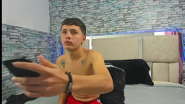 Julian wolf18 online show from November 6, 5:14 pm