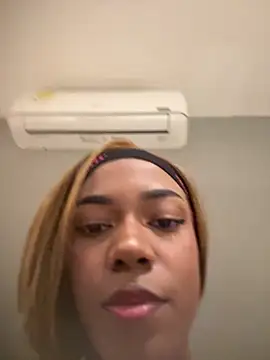 Snapshot of Stellaciel_ chatting on April 4, 10:18 pm Stellaciel online show from April 4, 10:18 pm