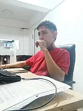 Snapshot of Kriss_Mercury chatting on October 9, 1:36 am Kriss Mercury online show from October 9, 1:36 am