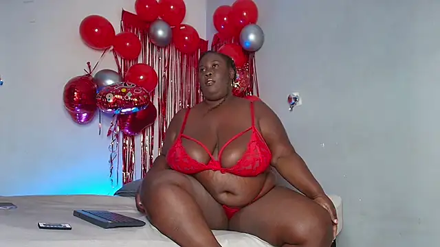 CarolinaGomez  online show from February 19, 7:43 pm