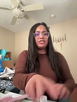 kiaradanielaxx online show from February 10, 8:57 pm