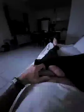 Snapshot of coherro3 chatting on October 3, 2:19 am coherro3 online show from October 3, 2:19 am