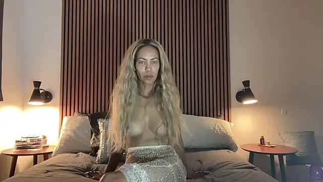 Snapshot of sweetangie_x chatting on October 17, 12:58 am sweetangie x online show from October 17, 12:58 am