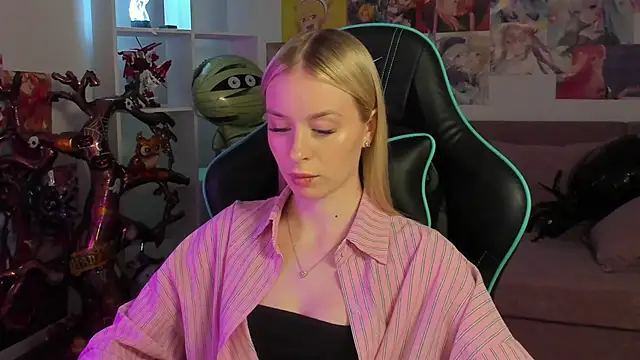 MiaGraces online show from November 4, 5:23 pm