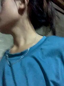 Snapshot of Halyy_xx chatting on October 3, 11:51 am Halyy xx online show from October 3, 11:51 am