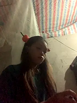 Snapshot of Halyy_xx chatting on October 10, 11:48 pm Halyy xx online show from October 10, 11:48 pm