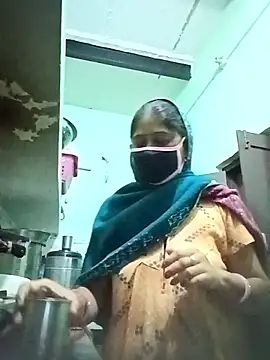 Cute-Charvii online show from February 26, 1:04 am