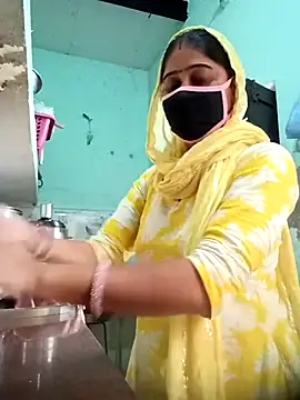 Cute-Charvii online show from March 5, 6:42 am