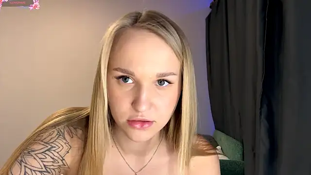 TanekaBoitel online show from November 29, 6:11 pm