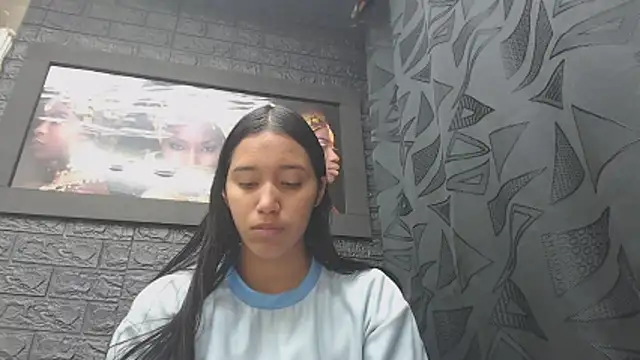 Snapshot of Lil_Rose2006 chatting on February 24, 12:36 pm Lil Rose2006 online show from February 24, 12:36 pm