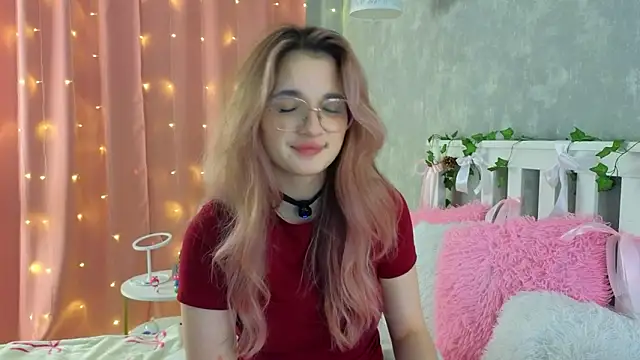 Snapshot of vivyboo111 chatting on March 25, 9:32 pm vivyboo111 online show from March 25, 9:32 pm