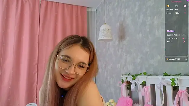 Snapshot of vivyboo111 chatting on March 30, 7:59 pm vivyboo111 online show from March 30, 7:59 pm